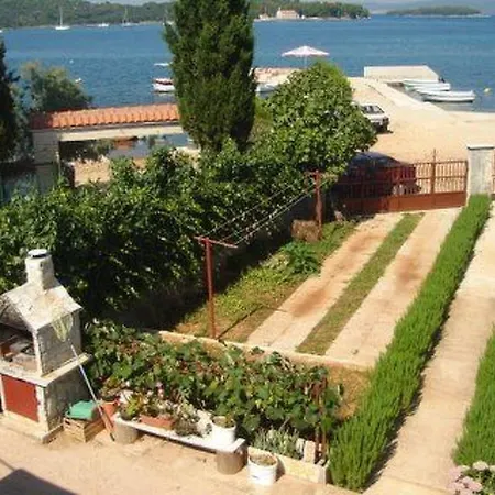 Rotes By Interhome Apartament Ždrelac